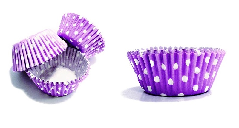 košíčky fialové s puntíky